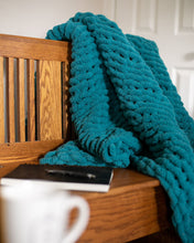 Load image into Gallery viewer, Chunky Knit Large Blanket
